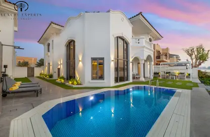 Villa - 5 Bedrooms - 5 Bathrooms for rent in Garden Homes Frond L - Garden Homes - Palm Jumeirah - Dubai