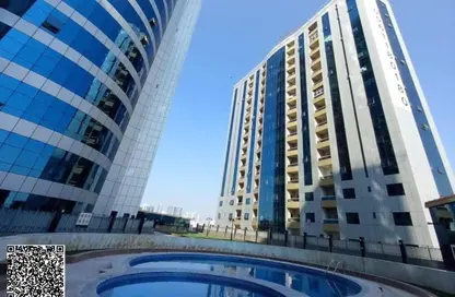 شقة - 2 غرف نوم - 2 حمامات للبيع في أورينت تاور 1 - أورينت تاور - البستان - عجمان