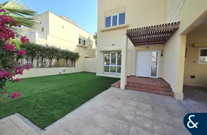 Villa - 4 Bedrooms - 4 Bathrooms for rent in Meadows 9 - Meadows - Dubai