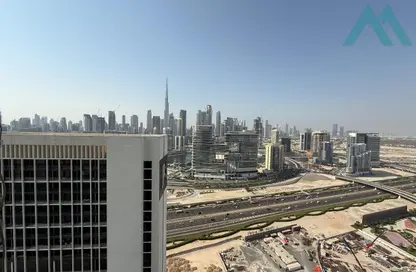 شقة - غرفة نوم - 2 حمامات للايجار في برج النبلاء - الخليج التجاري - دبي