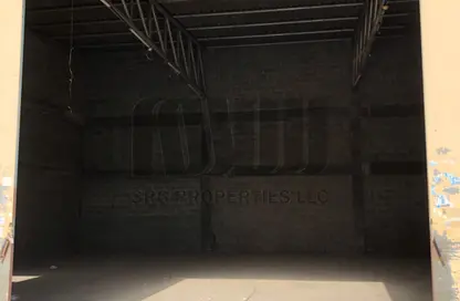 Warehouse - Studio for rent in Umm Ramool - Dubai