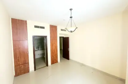 Apartment - 1 Bedroom - 2 Bathrooms for rent in Muwaileh 29 Building - Muwaileh - Sharjah