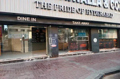 محل - استوديو - 1 حمام للايجار في بناية الفهيدي - السوق الكبير - بر دبي - دبي