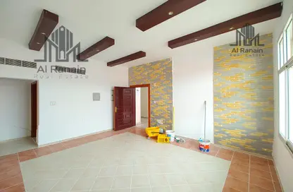 Apartment - 2 Bedrooms - 2 Bathrooms for rent in Al Ruwaikah - Al Muwaiji - Al Ain