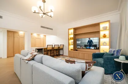 Apartment - 2 Bedrooms - 3 Bathrooms for sale in Al Tamr - Shoreline Apartments - Palm Jumeirah - Dubai