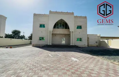 Villa - 3 Bedrooms - 4 Bathrooms for rent in Al Warqa'a 2 - Al Warqa'a - Dubai
