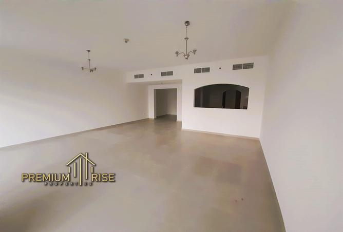 Apartment - 3 Bedrooms - 5 Bathrooms for rent in Lake Point Tower - JLT Cluster N - Jumeirah Lake Towers - Dubai