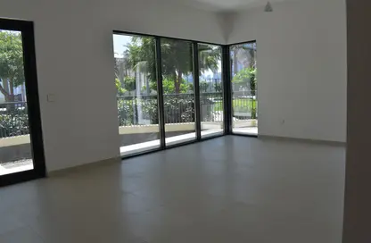 Apartment - 4 Bedrooms - 5 Bathrooms for sale in Sapphire Beach Residence - Maryam Beach Residence - Maryam Island - Sharjah