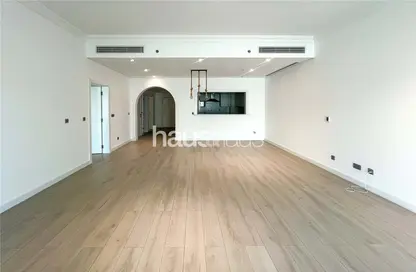Apartment - 2 Bedrooms - 4 Bathrooms for rent in Al Hallawi - Shoreline Apartments - Palm Jumeirah - Dubai