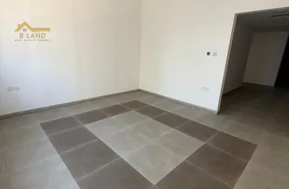 Apartment - 1 Bedroom - 2 Bathrooms for rent in Muweileh Community - Muwaileh Commercial - Sharjah