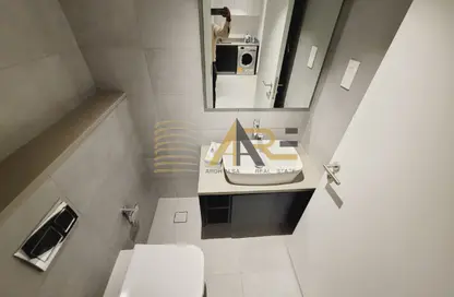 Apartment - 1 Bedroom - 2 Bathrooms for rent in East Village - Aljada - Sharjah
