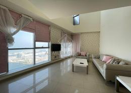صورةغرفة المعيشة لـ: دوبلكس - 4 غرف نوم - 6 حمامات للبيع في برج جلفار السكني - براج جلفار - النخيل - رأس الخيمة, صورة 1