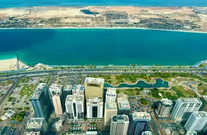 Apartment - 2 Bedrooms - 3 Bathrooms for rent in Burj Mohammed Bin Rashid at WTC - Corniche Road - Abu Dhabi