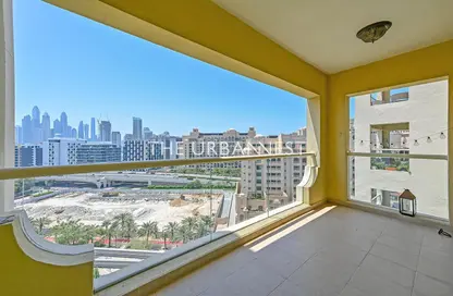 شقة - غرفة نوم - 2 حمامات للايجار في الحلاوي - مساكن شور لاين - نخلة جميرا - دبي