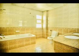 فيلا - 4 غرف نوم - 6 حمامات للكراء في المطينة - ديرة - دبي