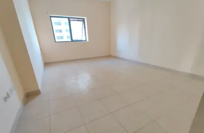 Apartment - 2 Bedrooms - 4 Bathrooms for rent in Al Khan Corniche - Al Khan - Sharjah