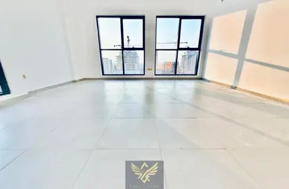 Apartment - 2 Bedrooms - 3 Bathrooms for rent in Al Awadhi Res 2 - Al Satwa - Dubai