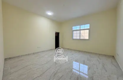 شقة - 2 غرف نوم - 3 حمامات للايجار في مدينة الرياض - أبوظبي
