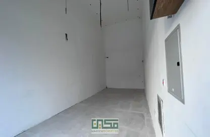 Empty Room image for: Shop - Studio for rent in Al Dhait - Ras Al Khaimah, Image 1