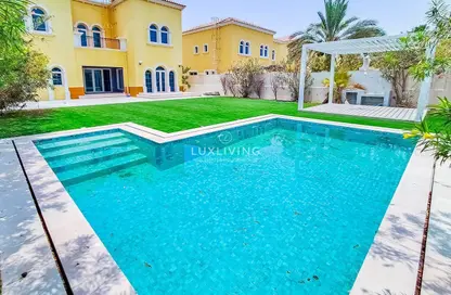 Villa - 3 Bedrooms - 3 Bathrooms for rent in Legacy - Jumeirah Park - Dubai