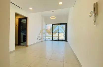 Apartment - 1 Bedroom - 2 Bathrooms for rent in Jumeirah Garden City - Al Satwa - Dubai