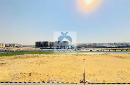 شقة - 2 غرف نوم - 3 حمامات للايجار في بناية مويليح 3 - مويلح - الشارقة