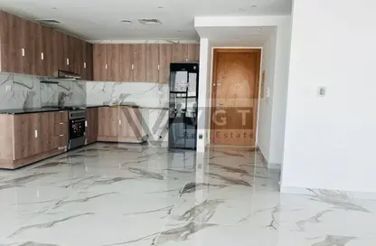 Apartment - 2 Bedrooms - 3 Bathrooms for rent in Mayfair Tower - Business Bay - Dubai