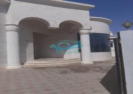 صورةتراس لـ: فيلا - 4 غرف نوم - 5 حمامات للكراء في مرابع الظفرة - مدينة زايد - أبوظبي, صورة 1