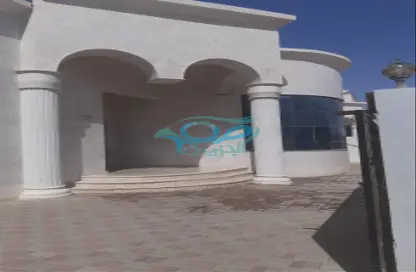 Terrace image for: Villa - 4 Bedrooms - 5 Bathrooms for rent in Marabe Al Dhafra - Madinat Zayed - Abu Dhabi, Image 1