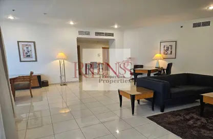 Apartment - 2 Bedrooms - 3 Bathrooms for rent in Fairmont Hotel - Sheikh Zayed Road - Dubai