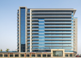 Huge Layout ! Retail Space ! Prime Location