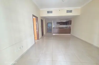 شقة - غرفة نوم - 2 حمامات للايجار في بناية زكي - مدينة دبي للإنتاج (اي ام بي زد) - دبي شقة - غرفة نوم - 2 حمامات للايجار في بناية زكي - مدينة دبي للإنتاج (اي ام بي زد) - دبي