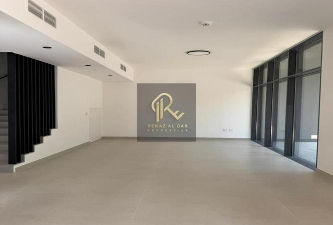 16049200 - Property Image 3