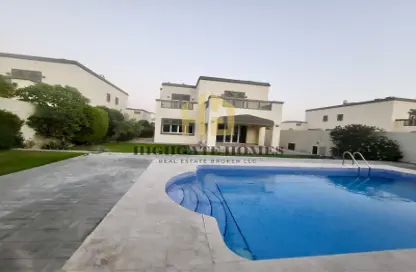Villa - 4 Bedrooms - 5 Bathrooms for sale in Regional - Jumeirah Park - Dubai