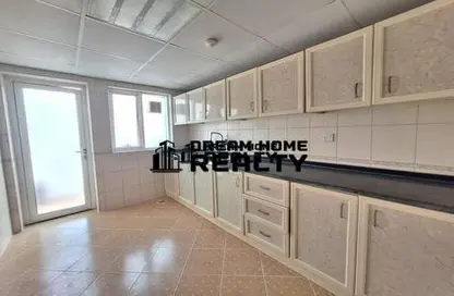 Apartment - 2 Bedrooms - 3 Bathrooms for rent in Zakhir Tower 3 - Zakhir Towers - Al Taawun - Sharjah