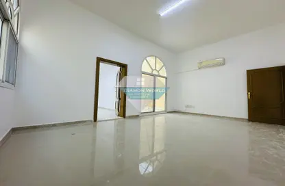 شقة - غرفة نوم - 1 حمام للايجار في منطقة المرور - أبوظبي