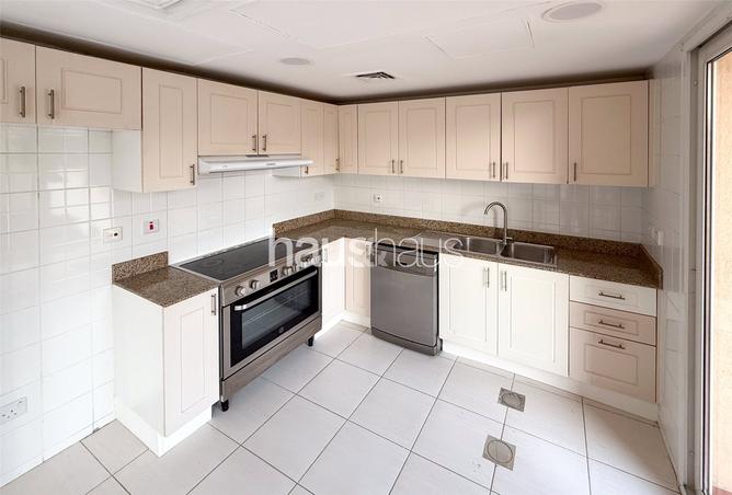 15718679 - صورة العقار 2