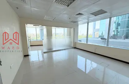 Office Space - Studio - 1 Bathroom for rent in Al Khabisi - Deira - Dubai
