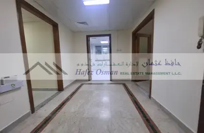 Apartment - 3 Bedrooms - 3 Bathrooms for rent in Airport Road - Abu Dhabi