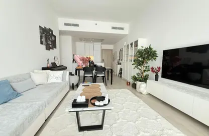 Apartment - 1 Bedroom - 2 Bathrooms for sale in Luma 22 - Jumeirah Village Circle - Dubai
