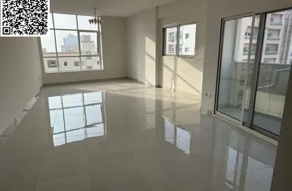 Apartment - 3 Bedrooms - 4 Bathrooms for rent in Al Rumailah 2 - Al Rumaila - Ajman