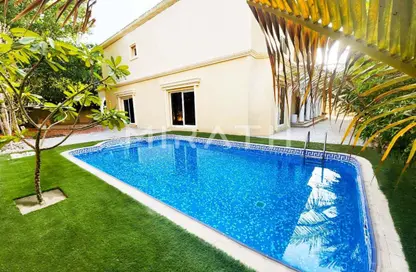 Villa - 5 Bedrooms - 5 Bathrooms for rent in Umm Suqeim 1 Villas - Umm Suqeim 1 - Umm Suqeim - Dubai