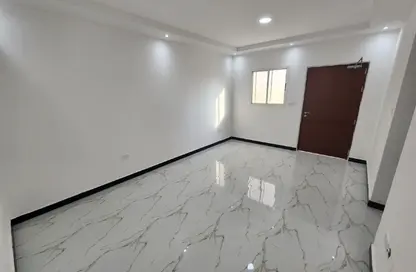 Apartment - Studio - 1 Bathroom for rent in Shakhbout City - Abu Dhabi