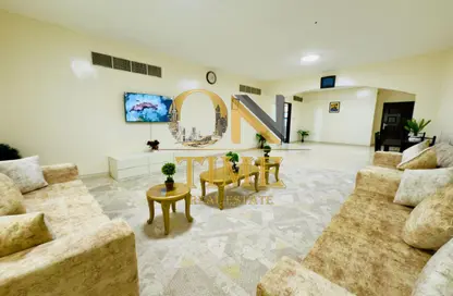 Apartment - 2 Bedrooms - 3 Bathrooms for rent in Al Rumailah building - Al Rumailah 2 - Al Rumaila - Ajman