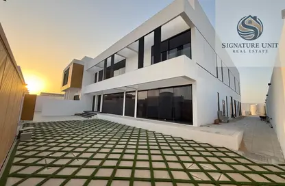 Villa - 6 Bedrooms - 7+ Bathrooms for rent in Nad Al Sheba 3 - Nad Al Sheba - Dubai