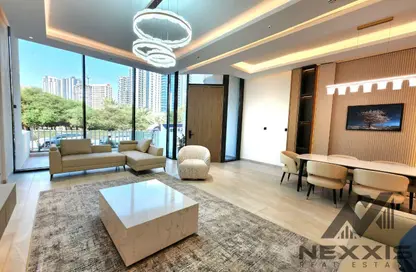 فيلا - 5 غرف نوم - 6 حمامات للايجار في أشتون بارك - قرية الجميرا سركل - دبي