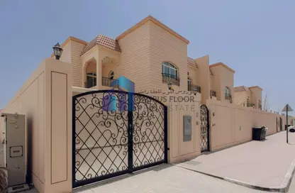 Villa - 5 Bedrooms - 6 Bathrooms for rent in Jumeirah 2 Villas - Jumeirah 2 - Jumeirah - Dubai