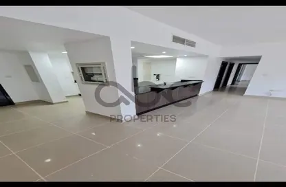 Empty Room image for: Apartment - 1 Bathroom for sale in Tower 8 - Al Reef Downtown - Al Reef - Abu Dhabi, Image 1