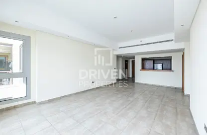 Apartment - 2 Bedrooms - 3 Bathrooms for rent in Marina Residences 4 - Marina Residences - Palm Jumeirah - Dubai