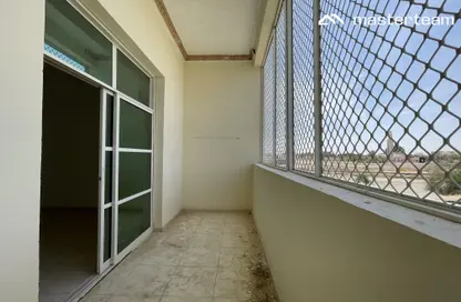 شقة - 2 غرف نوم - 2 حمامات للايجار في شريعة المطارد - المطارد - العين